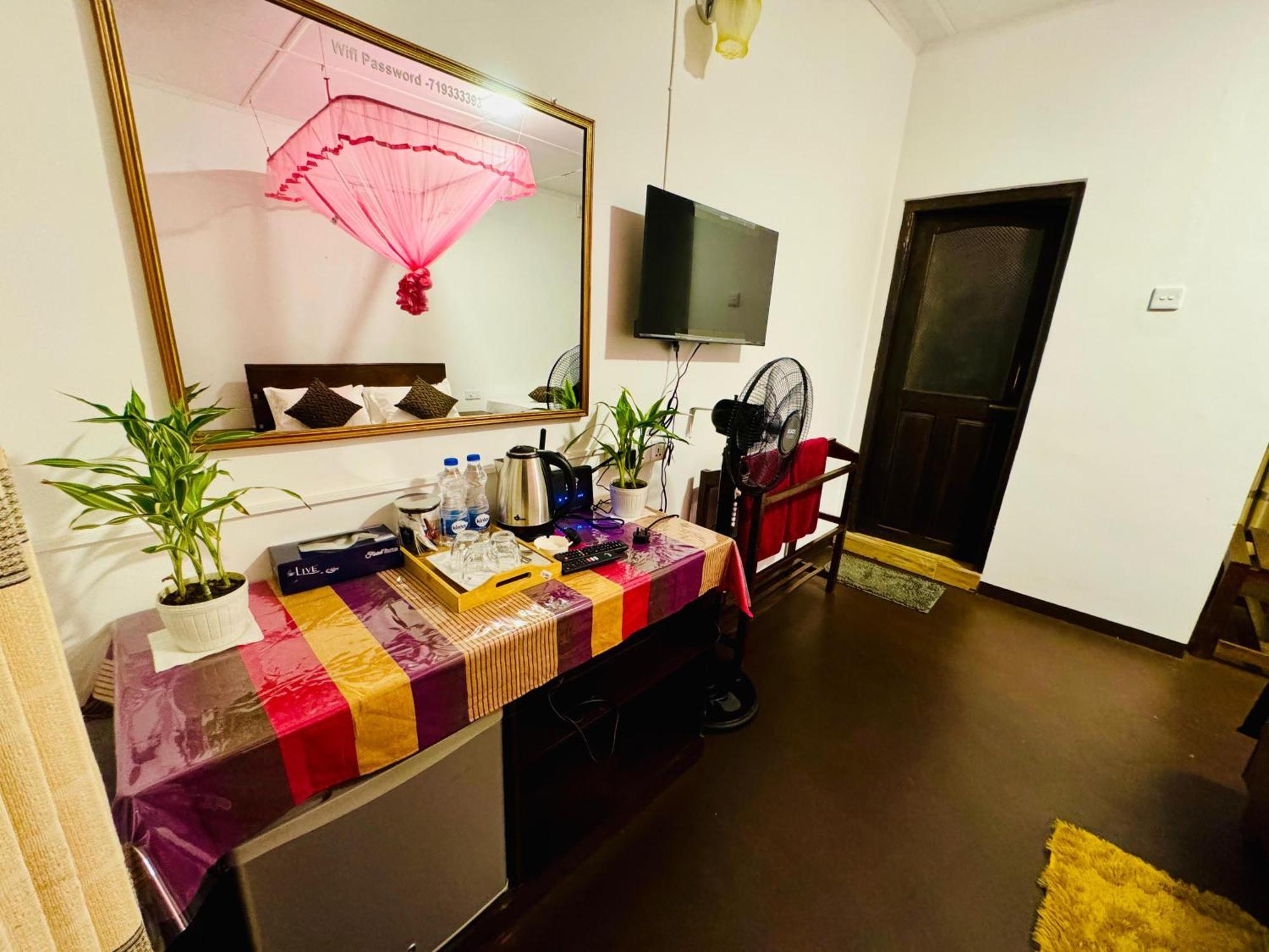Hotel Rock Grand View Ella Esterno foto